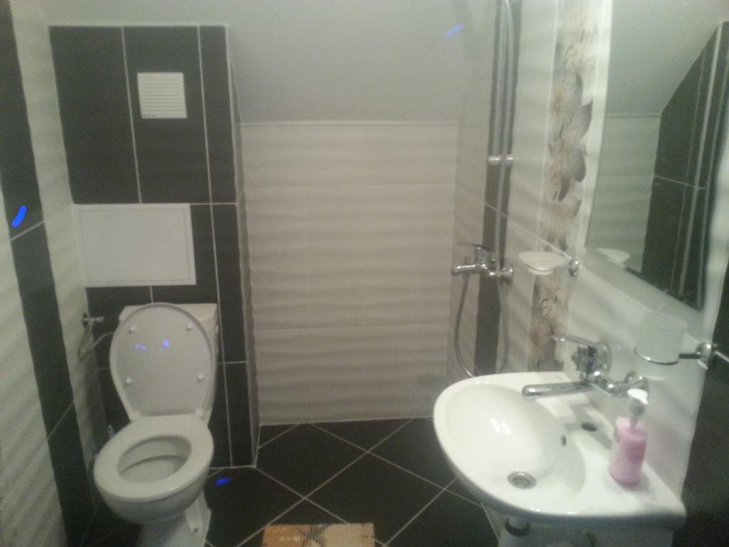 Anfid Apartments Burgas Esterno foto