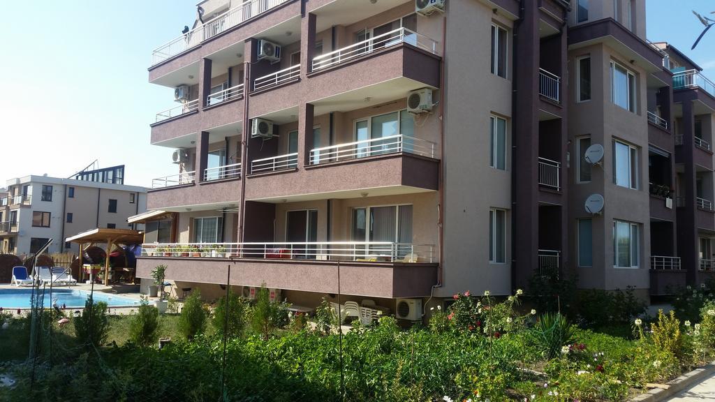 Anfid Apartments Burgas Esterno foto