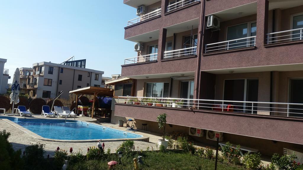 Anfid Apartments Burgas Esterno foto