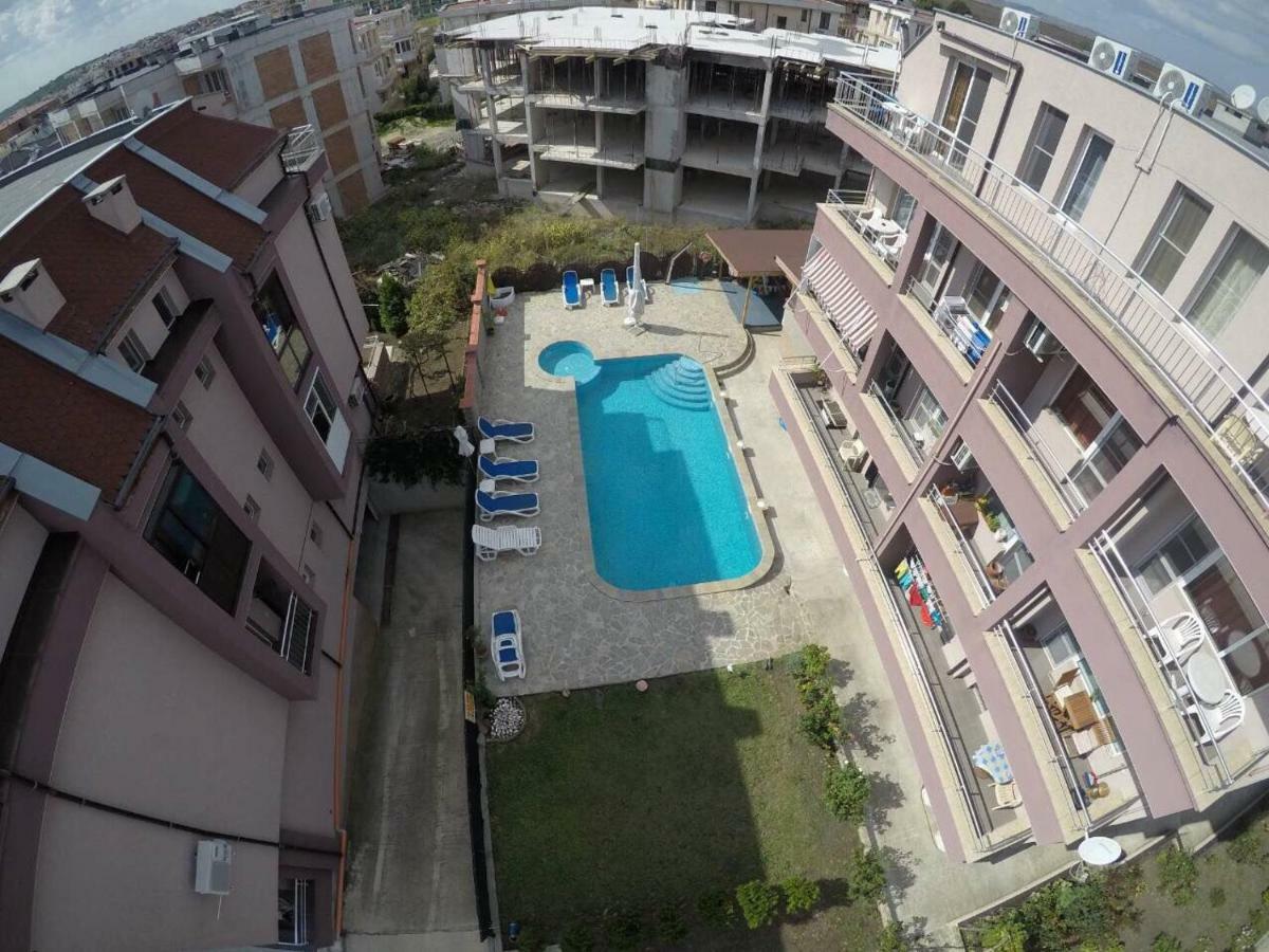 Anfid Apartments Burgas Esterno foto