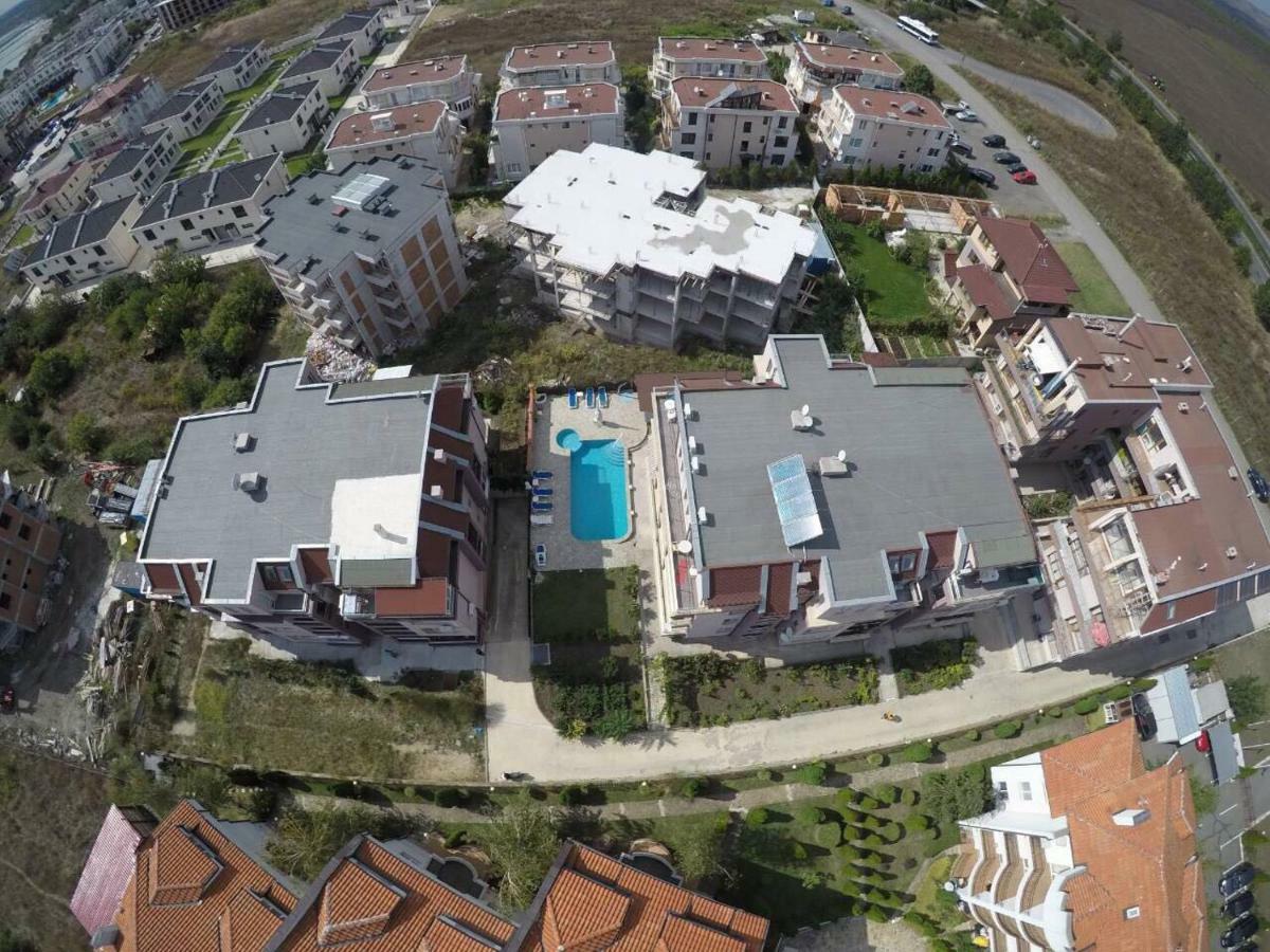 Anfid Apartments Burgas Esterno foto