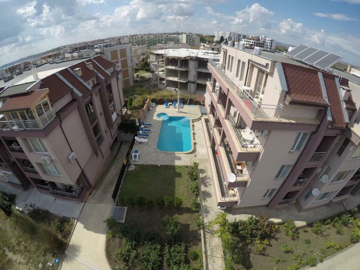 Anfid Apartments Burgas Esterno foto